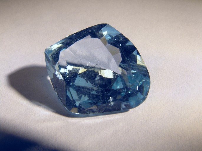 aquamarine gemstone composed of beryllium.