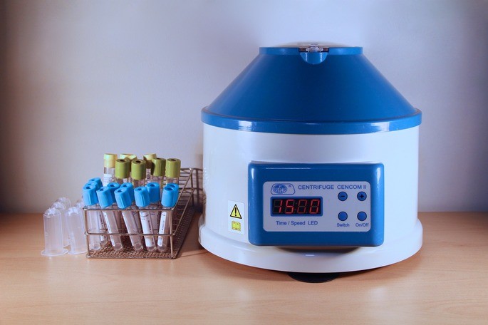 clinical laboratory centrifuge and centrifuge tubes